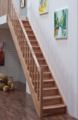 Rechte trap HOME - Gesloten trap met tegentreden - Beukenhout - 85 cm breed